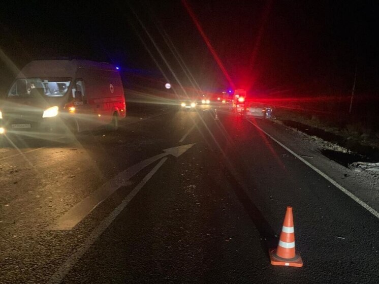 На Волхонском шоссе машина сбила пенсионера на переходе