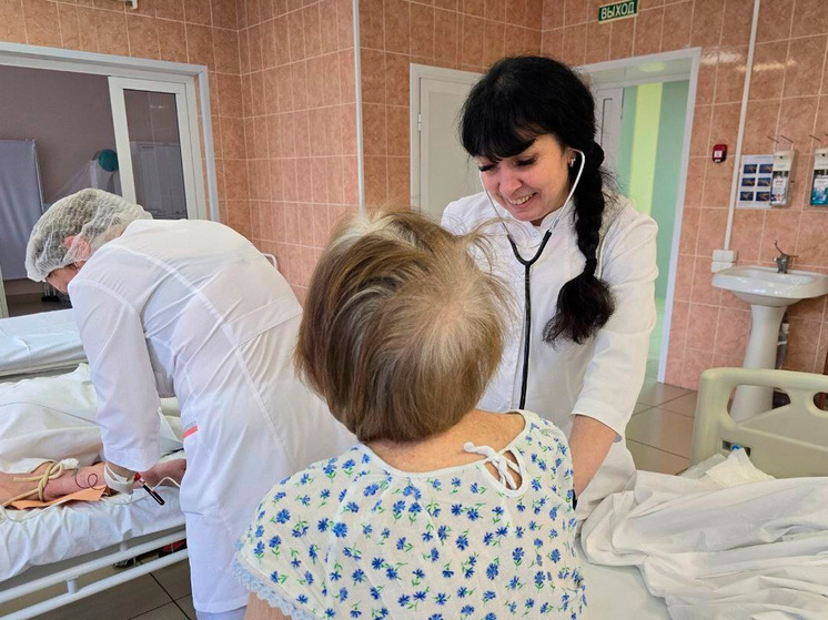 В Липецке врачи выручили 96-летнюю пенсионерку-врача от аритмии