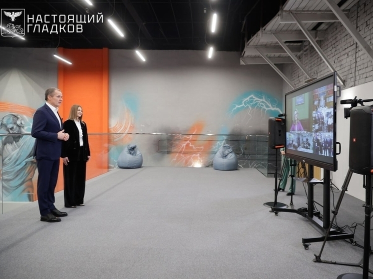 Гладков, Голикова и Любимова открыли школу креативных индустрий в Строителе