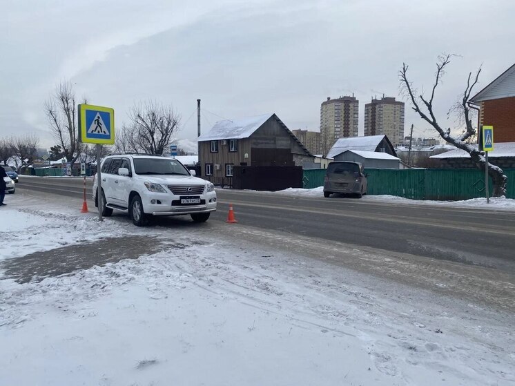 В Тюмени на пешеходном переходе сбили женщину с ребёнком