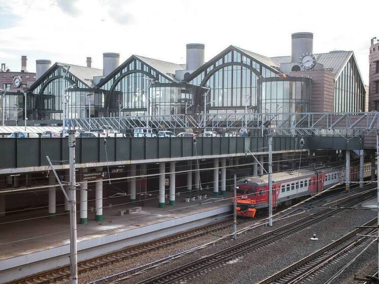 Электрички от Девяткино до Ладожского вокзала перевезли 201 тысячу человек