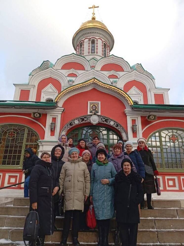 Серпуховские паломники посетили святыни Москвы