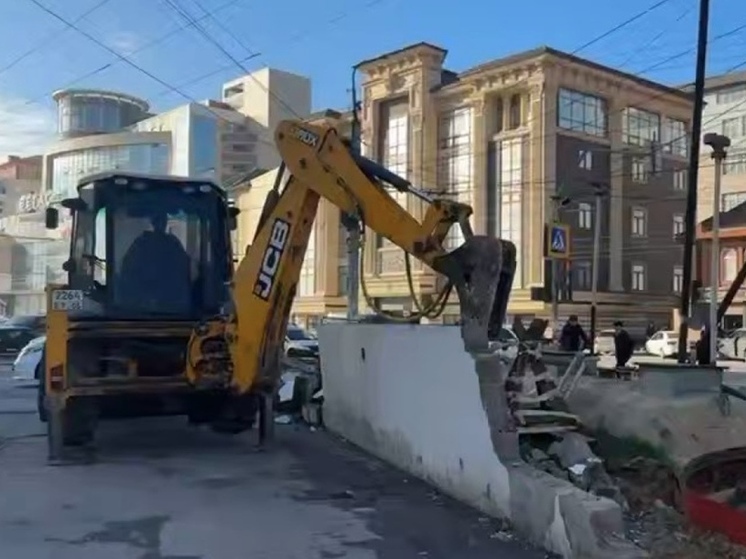 В Махачкале впервые за много лет расширяют тротуарные зоны