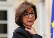 В четверг французская полиция провела обыски в доме министра культуры Рашиды Дати, а также в здании министерства и парижской мэрии, которую она возглавляет, в рамках расследования коррупции, сообщил агентству AFP источник, близкий к делу