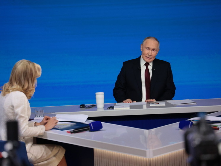 Владимир Путин в ходе прямой линии прокомментировал повышение НДС