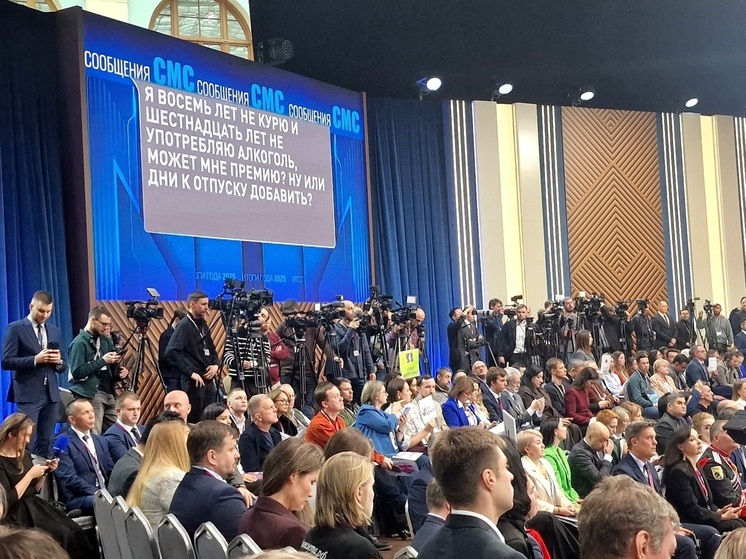 Журналисты из Оренбурга принимают участие в прямой линии с Президентом России Владимиром Путиным