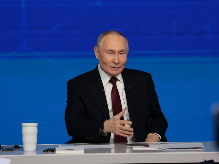 Путин извинился перед вдовой участника СВО из-за пенсии по потере кормильца