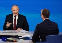 Президент Российской Федерации Владимир Путин в ходе прямой линии «Итоги года» поддержал инициативу о продлении выплат пособия по уходу за ребенком до трех лет