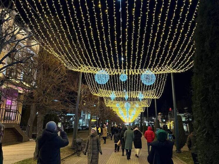 В Кисловодске зажгли «Звёздное небо»