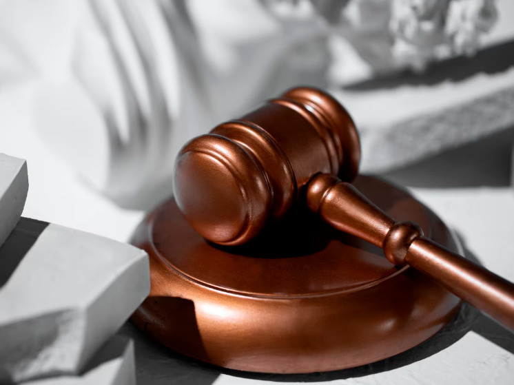 Со школы в Брянской области взыскали 150 тысяч рублей за травмирование ребенка