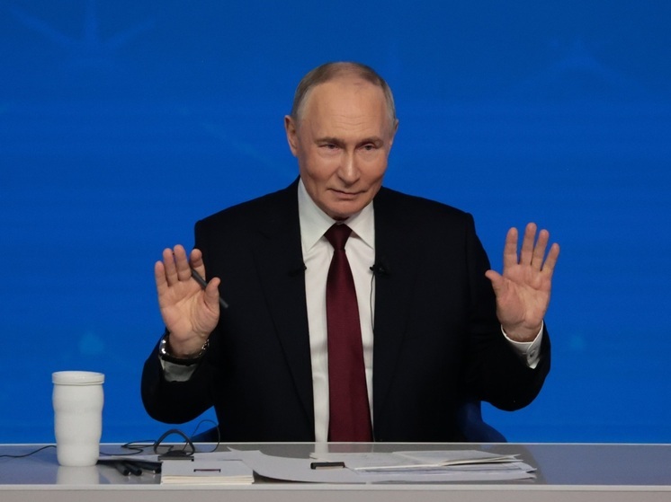 Путин заявил о необходимости конкуренции для госмессенджера МАХ