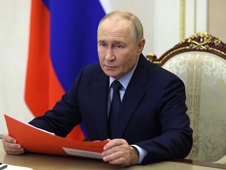 Журналист из Томска на прямой линии с Путиным спросила о будущем рабочих профессий