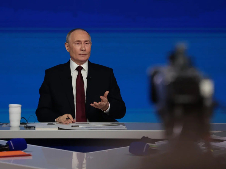 Президент на пресс-конференции ответил на 80 вопросов за четыре с половиной часа