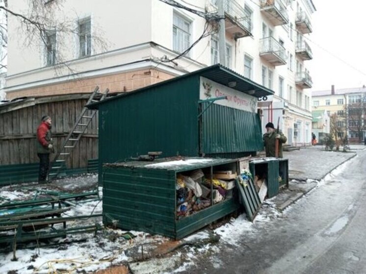 В Тамбове убирают «блошиные точки»: снесено уже 88 незаконных ларьков