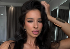 «Очень вау!»: гимнастка-бодибилдер обвилась канатом вместо одежды и впечатлила поклонников откровенной, но эстетичной съемкой​​​​​​​