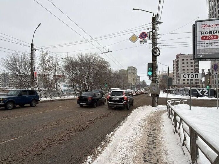 Приоритет пешеходам: в Кирове расширяют зону действия «умных» светофоров