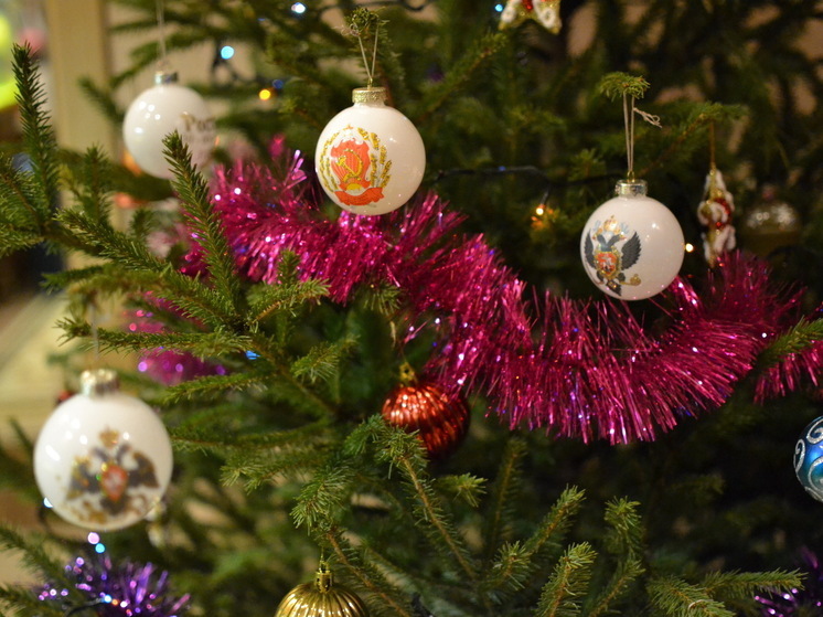 Астраханцев может ожидать уголовное преследование за вырубку елок