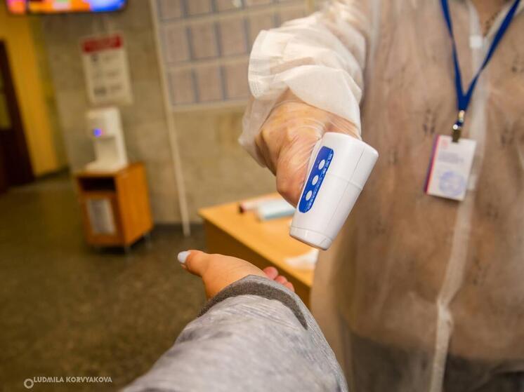 С 1 января 2026 года планируется повышение окладов медицинских работников