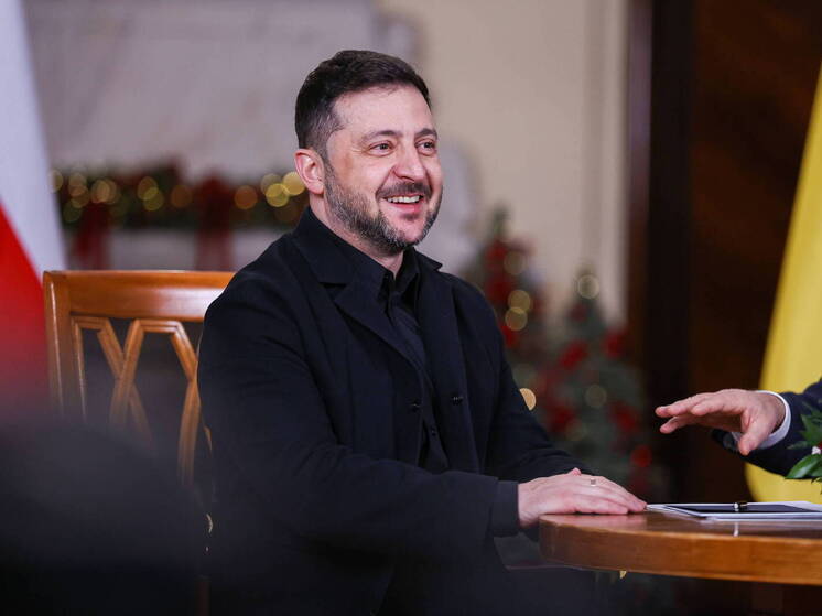 Зеленский заявил, что не намерен держаться за президентский пост