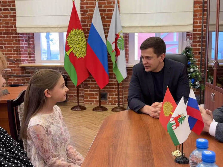 Жабин встретился с победительницей международного конкурса пианистов