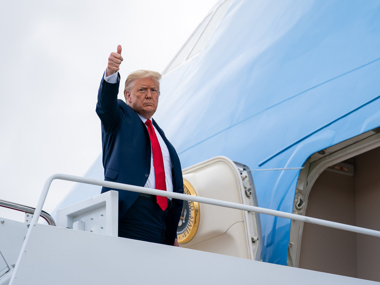 Президент США сообщил о выплате себе миллиарда по делу ФБР