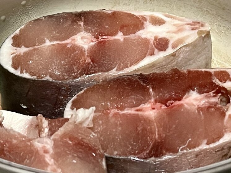 Шок от цен на рыбу в Оренбурге: сколько отдать за селёдку под шубой и ломтик сёмги на Новый год