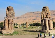Египет восстановил одну из важнейших достопримечательностей древнеегипетской цивилизации: колоссальные статуи, которые изображают Аменхотепа III во всей его красе