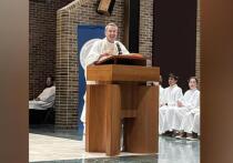 Новый католический архиепископ Нью-Йорка Рональд Хикс вступает в должность в разгар одного из самых масштабных скандалов с сексуальным насилием в истории католической церкви США