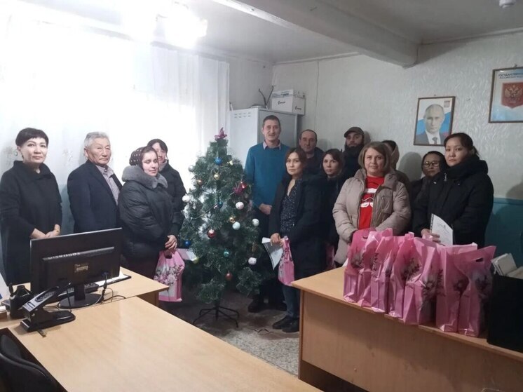 В районе Калмыкии семьи получили землю