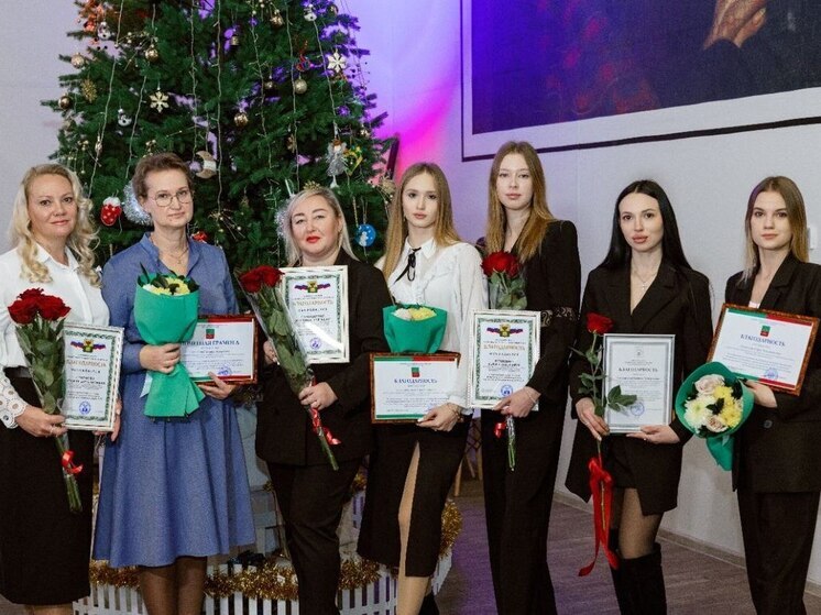 В Мелитополе состоялось награждение сотрудников ЗАГСа