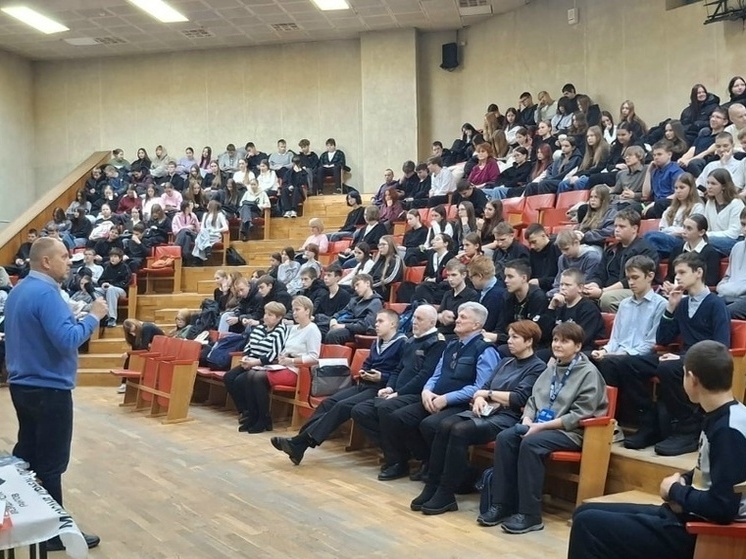 В Онеге прошел выездной профориентационный трек «Школы молодого корабела»