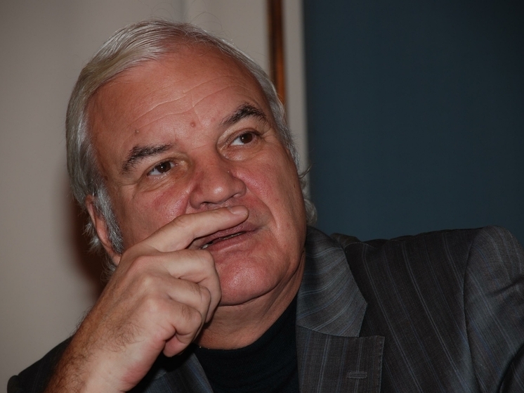 Телеведущего Владимира Молчанова вновь госпитализировали