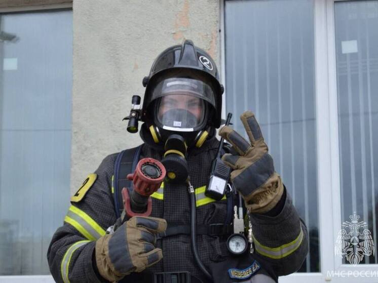 В Поддорье горел многоквартирный жилой дом