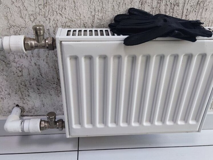 Жители дома на Северной в Апатитах мерзнут без отопления