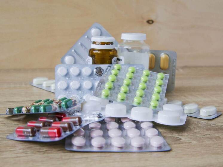 Волгоградцев заверили в стабильном обеспечении льготников лекарствами