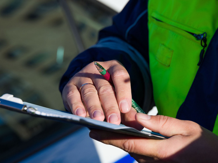  В Челябинской области на трассе М5 загорелся грузовой автомобиль
