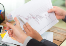 На прошедшей 19 декабря прямой линии, Владимир Путин сообщил, что нынешний рост ВВП 1 % - осознанные действия со стороны правительства и ЦБ, связанные с таргетированием инфляции