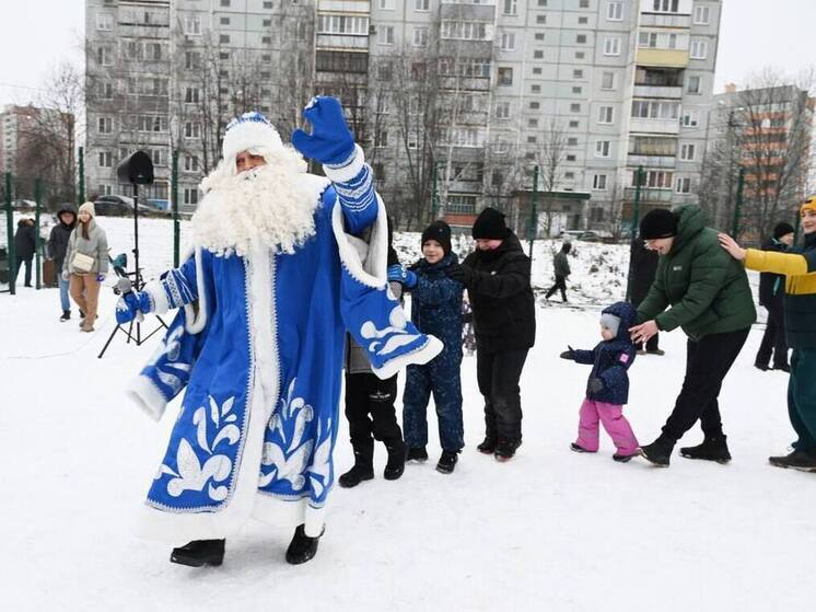 Олег Денисов: в микрорайонах Пензы пройдёт 117 новогодних мероприятий