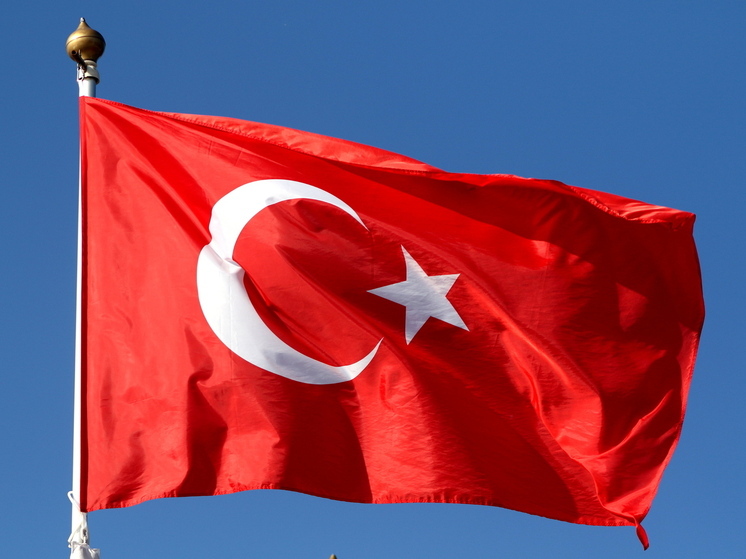 Турция усилит охрану объектов в Черном море после инцидента с БПЛА