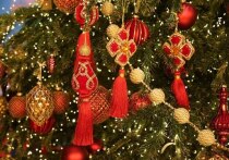 Новый год — это хвойный аромат, мерцание гирлянд и уют