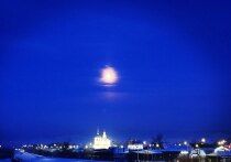 По народному календарю, 21 декабря 2025 года отмечается день Анфисы Рукодельницы. Православная церковь в этот день вспоминает святую Анфису Римскую, которая пострадала за христианскую веру в V веке.