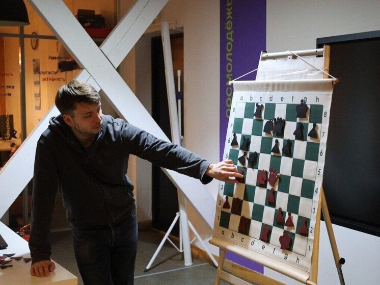 В сеансе одновременной игры юный шахматист из Кудрово победил гроссмейстера