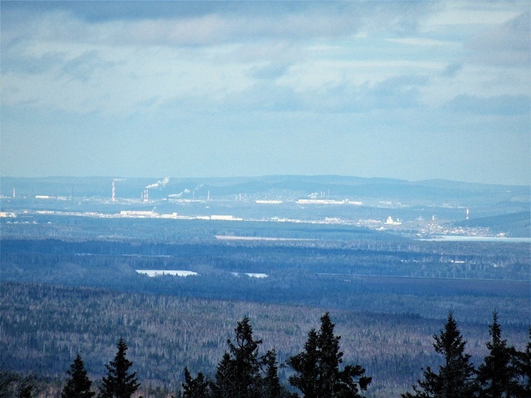 Жители Свердловской области увидели «солнечный нимб»