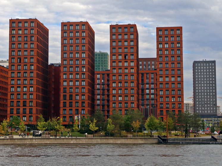 Бумеры и зумеры больше других интересуются жильем в новостройках