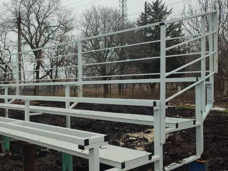 В запорожском Весёлом благоустраивают территорию у ФОКОТа