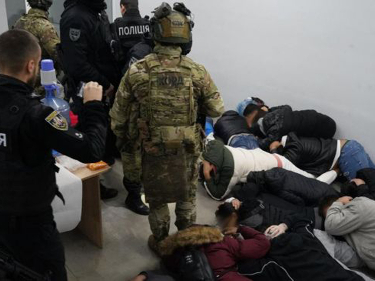 Украинские колл-центры, некогда известные общими схемами, превратились в изощренную транснациональную угрозу, чья хищная деятельность уже удостоилась отдельной страницы в Википедии