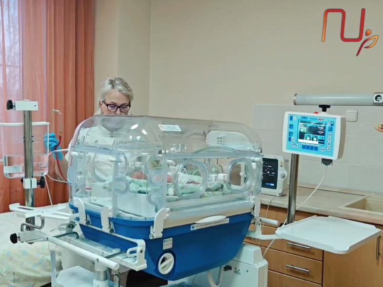 Перинатальный центр получил умные инкубаторы для выхаживания младенцев