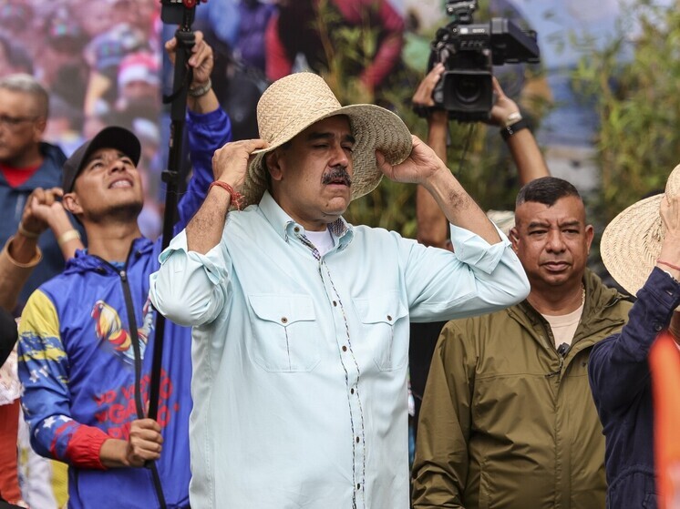 Axios: Солдаты ВС США подали сигнал Мадуро с судна с венесуэльской нефтью