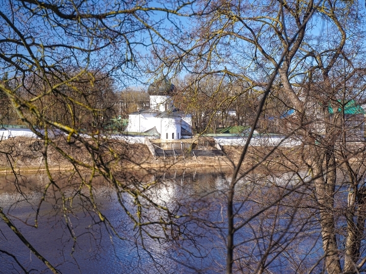 Псковичей приглашают прикоснуться к истории на экскурсии по Спасо-Преображенскому собору Мирожского монастыря