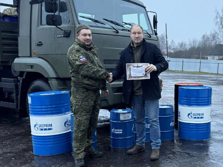 Депутат Алексей Василенков передал гуманитарную помощь участникам СВО из Смоленской области